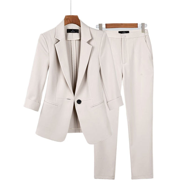 Sienna™ Elegant Women's Suit